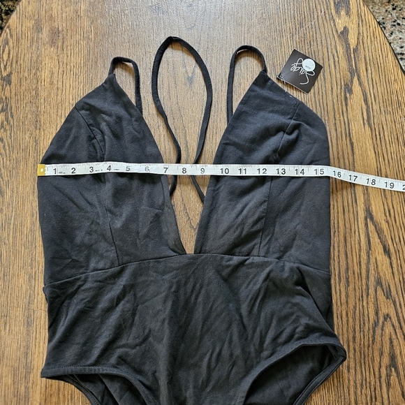 Haoduoyi Saige Black Plunge Strappy Bodysuit Size Womens XL NEW with Tags - Picture 7 of 13